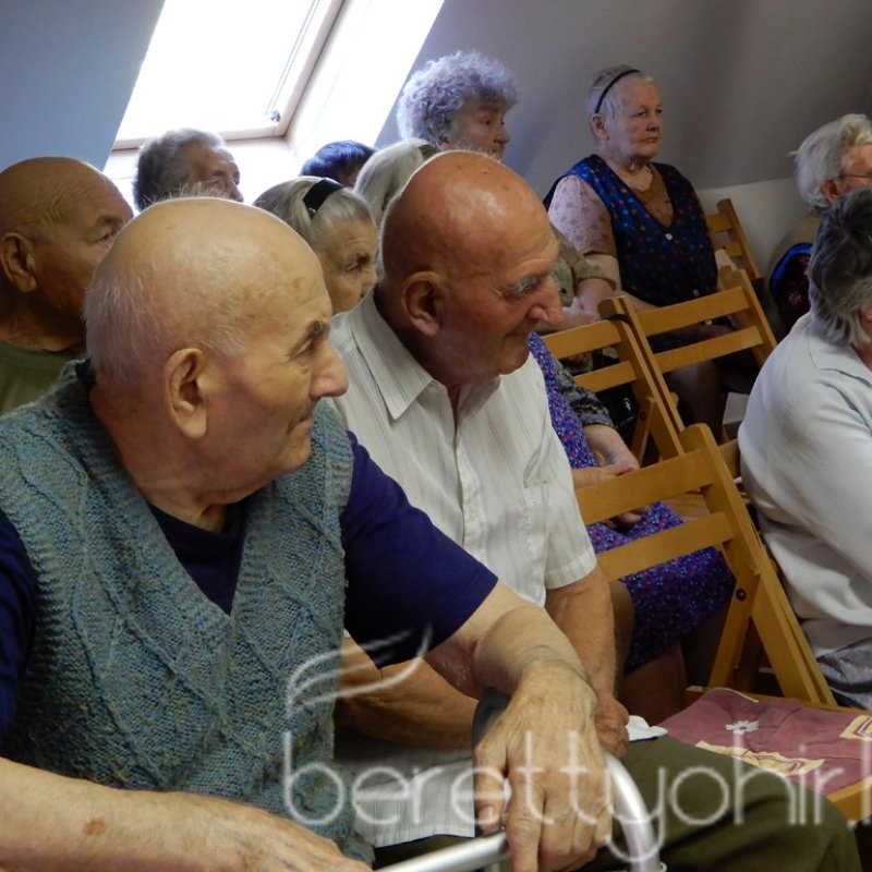 Marika néni 90 éves 32